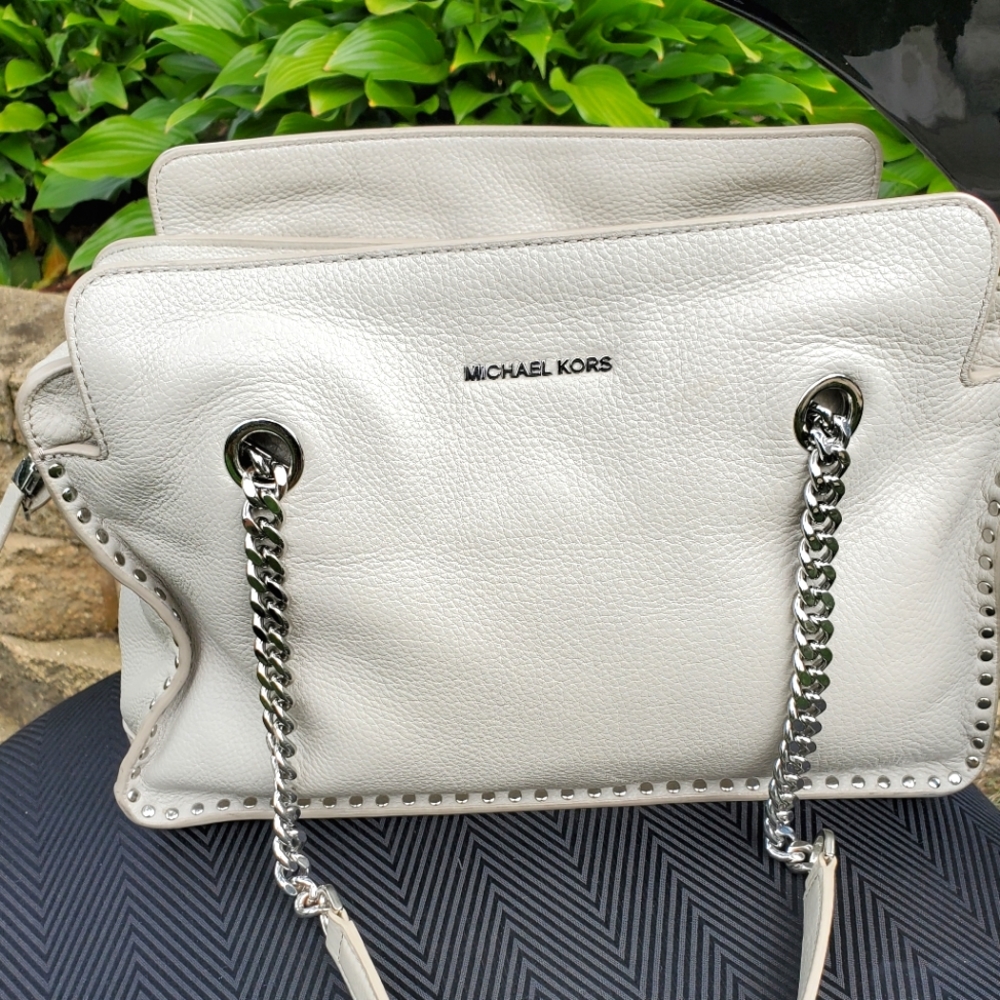 Michael Kors Leather handbag